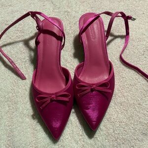 Chic Fuchsia Women's Heels with Bow Detail
